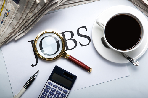 Hospitality job seekers networking at a recruitment event – catering workforce