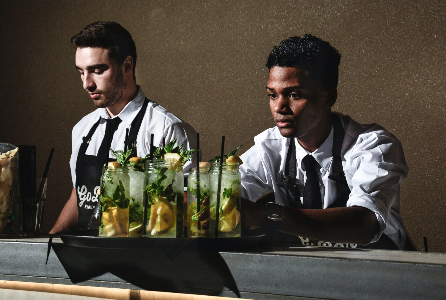 Kitchen team preparing fresh food for a high-end restaurant – hospitality job seekers
